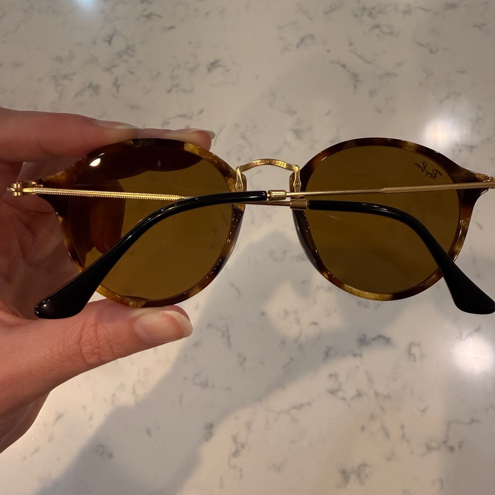 Ray-Ban Tortoise Brown Round Sunglasses - Picture 5 of 10